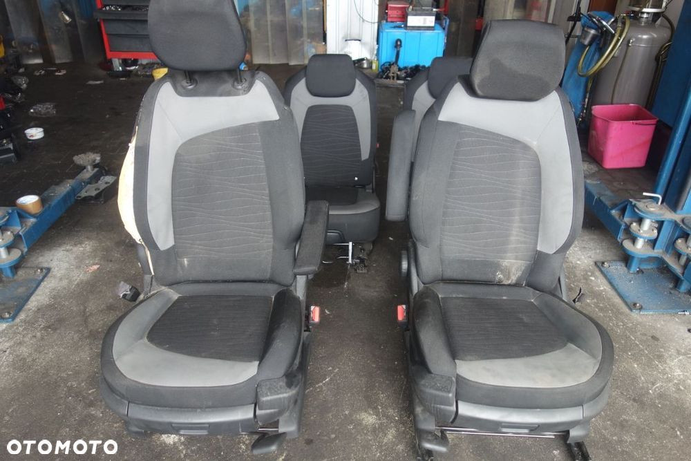 KOMPLET FOTELI CITROEN C4 PICASSO - 1