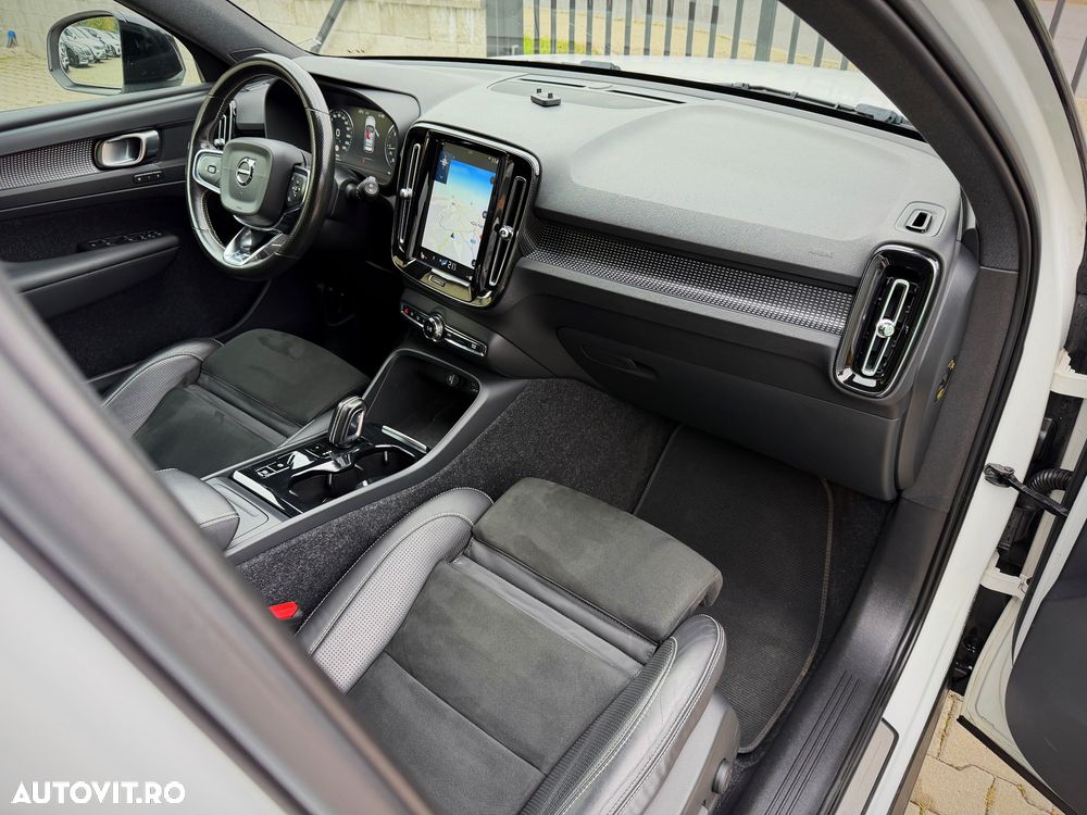 Volvo XC 40 D4 AWD Geartronic R-Design - 16