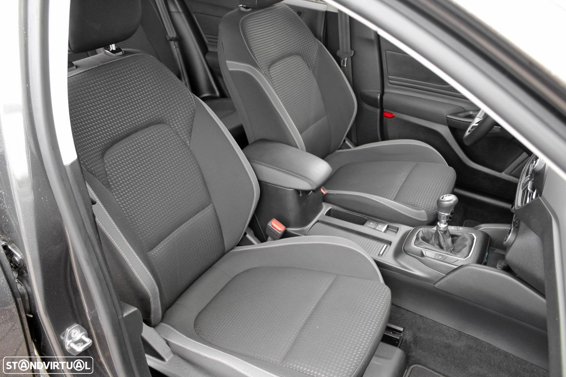 Ford Focus 1.0 EcoBoost MHEV Connected - 25