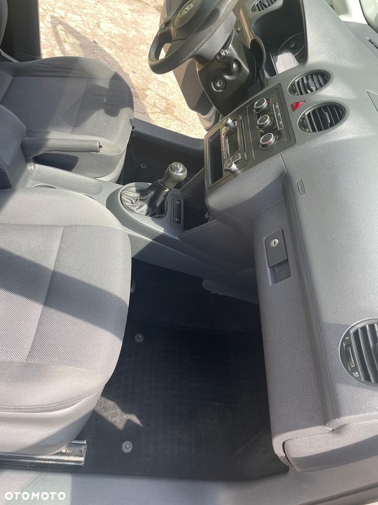 Volkswagen Caddy - 9