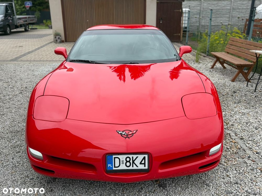 Chevrolet Corvette - 11