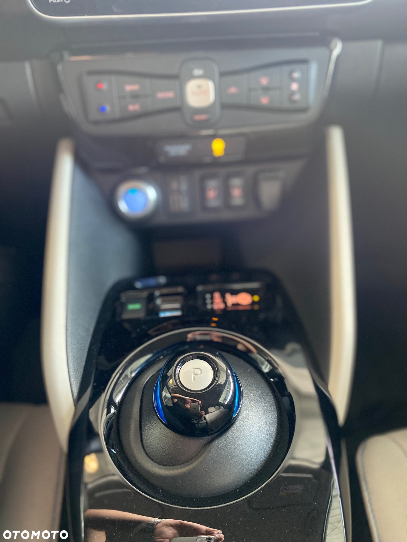Nissan Leaf 40kWh N-Connecta - 16