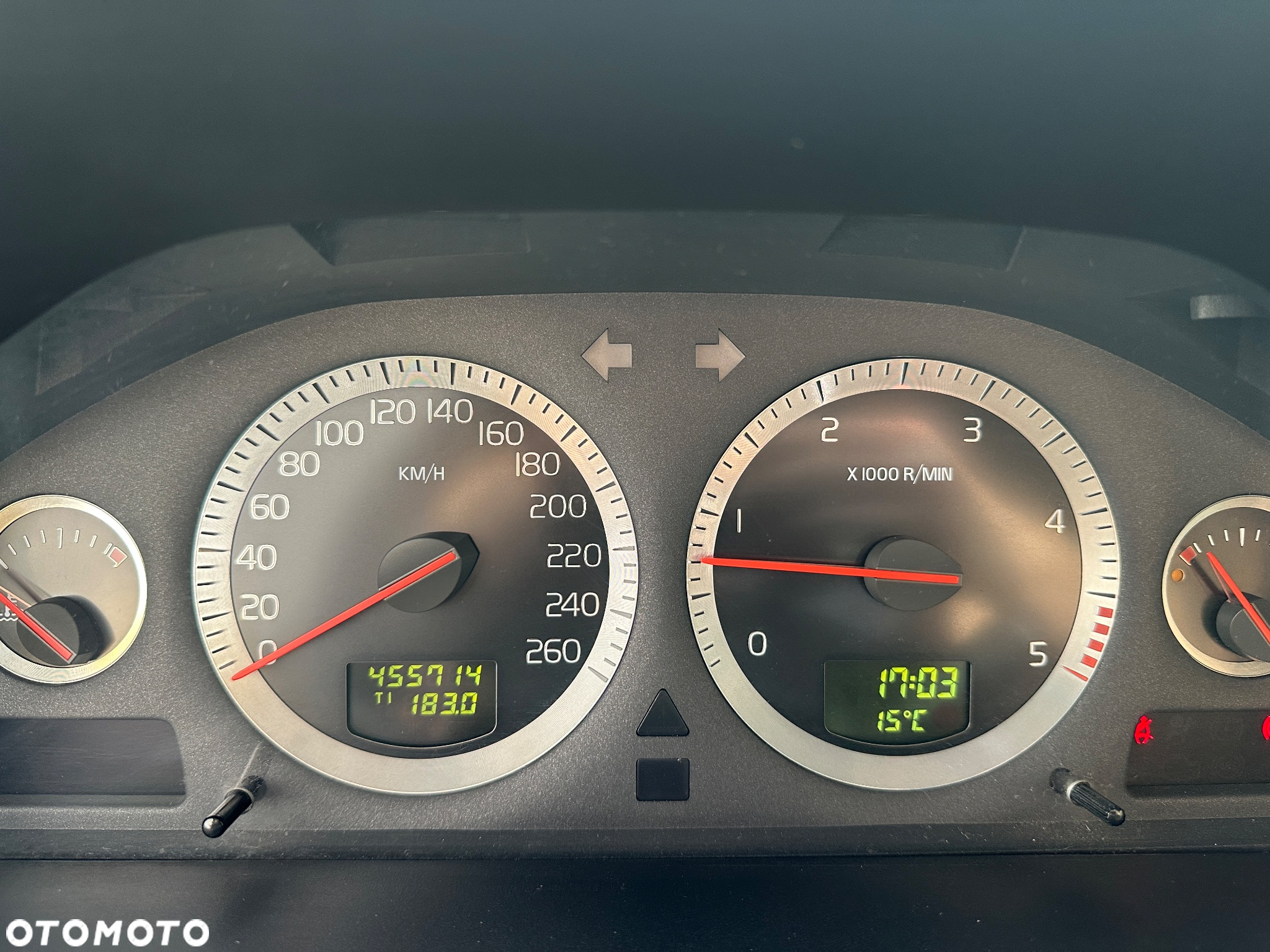 Volvo S60 2.4D Momentum - 29