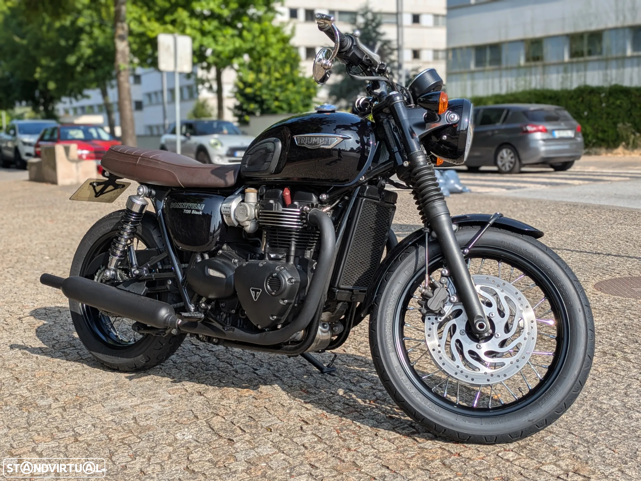 Triumph Bonneville T120 Black - 2