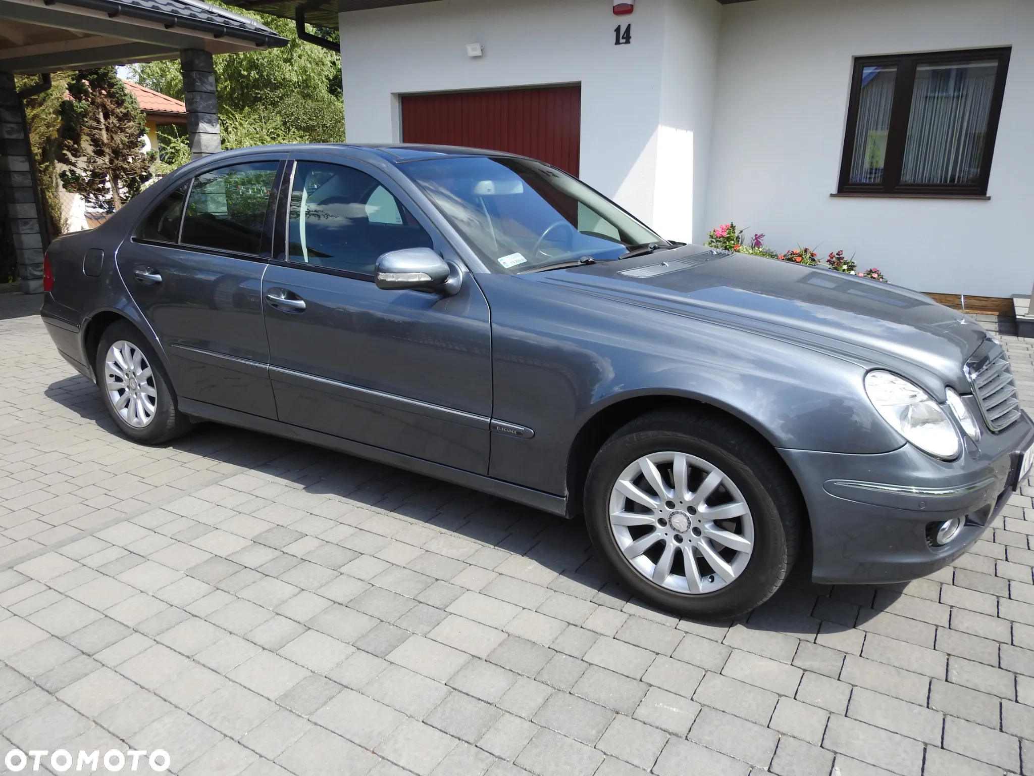 Mercedes-Benz Klasa E - 37