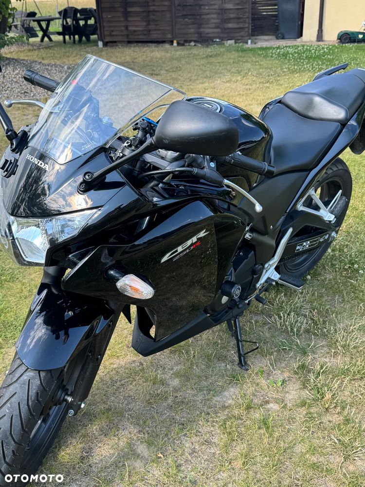 Honda CBR - 1