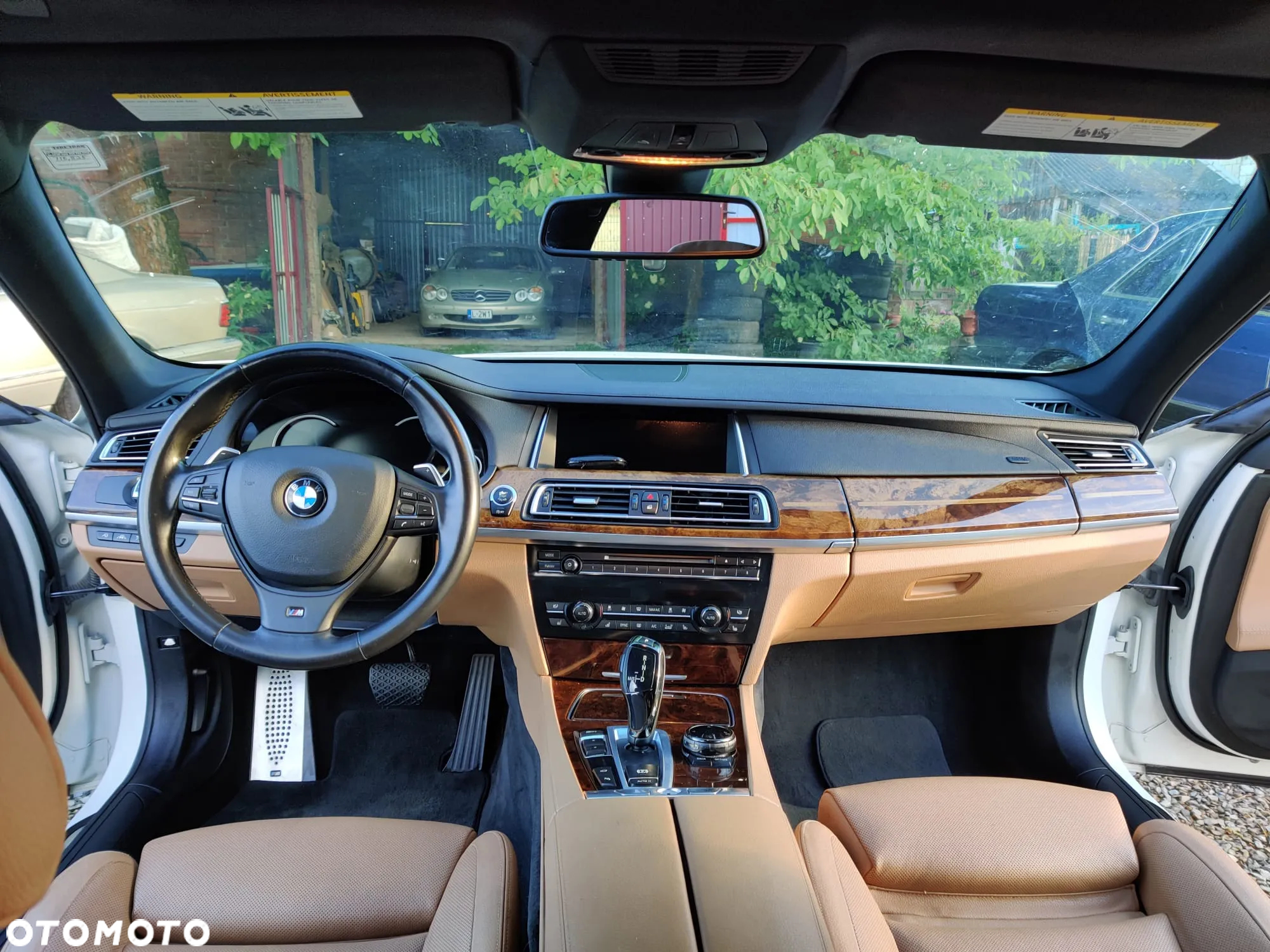 BMW Seria 7 740Li Edition Exclusive - 23