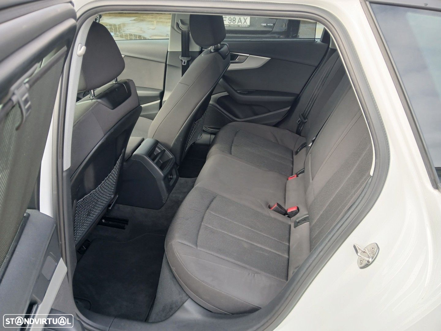 Audi A4 Avant 35 TDI S tronic - 11