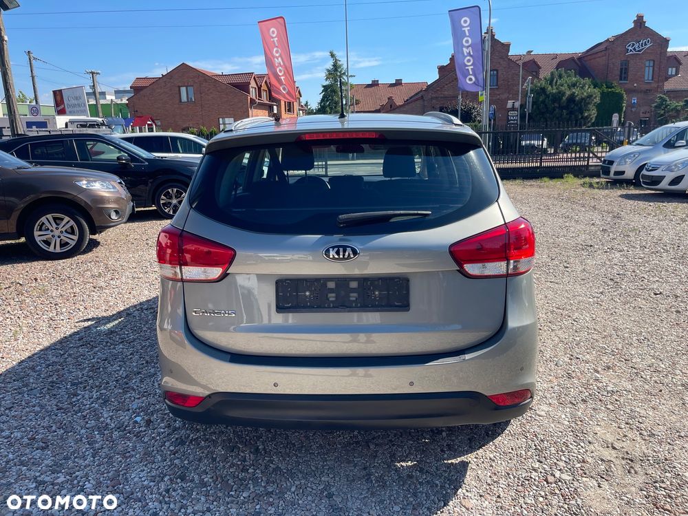 Kia Carens 1.6 GDI Dream Team Edition - 3
