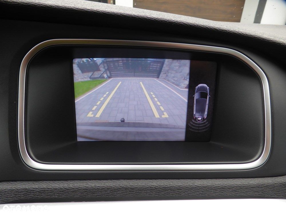 Volvo V40 D2 Momentum - 34