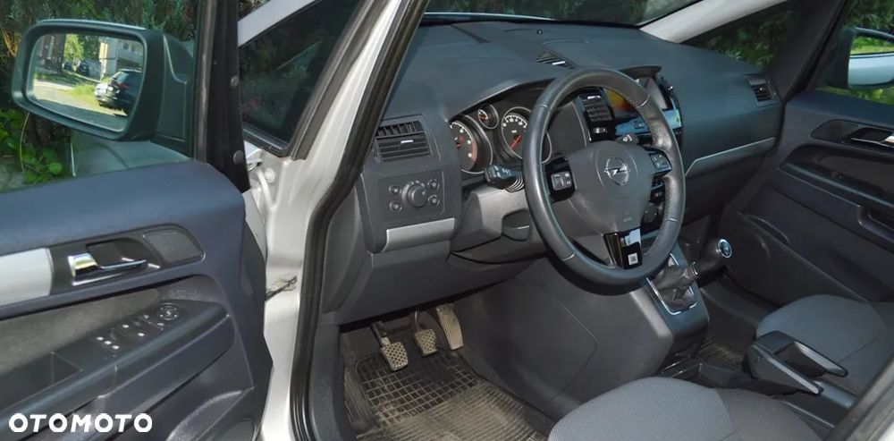Opel Zafira 1.7 CDTI Cosmo - 29