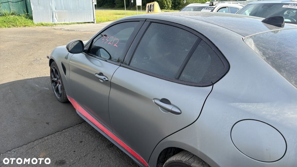 Alfa Romeo Giulia 2.9 Bi Turbo V6 Quadrifoglio - 15