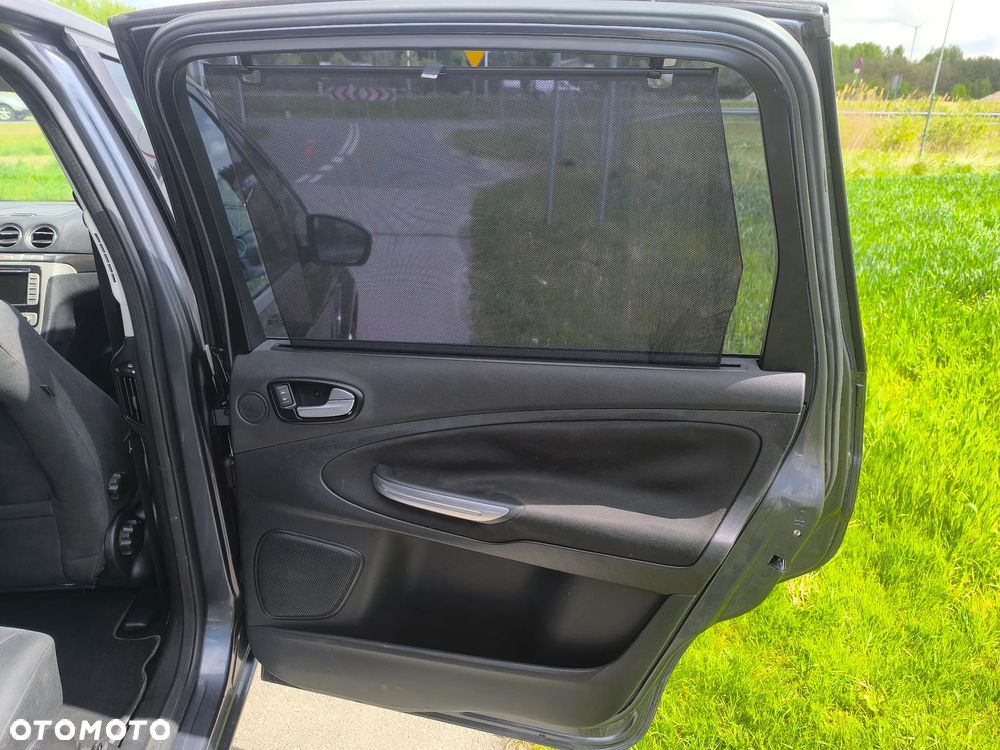 Ford S-Max 2.0 Titanium - 15