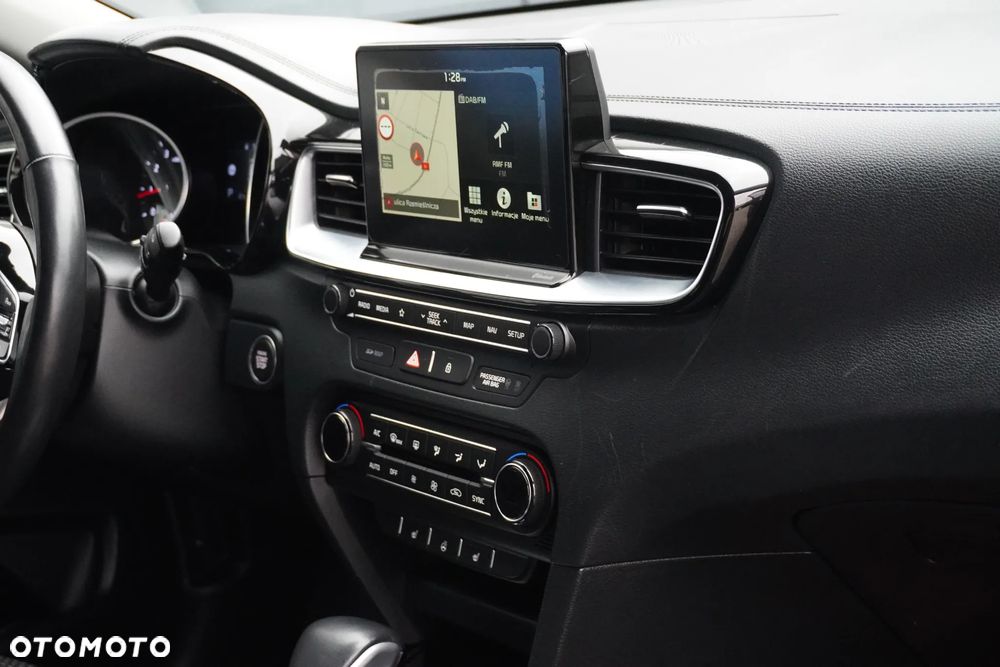 Kia Ceed 1.4 T-GDI DCT OPF Spirit - 30