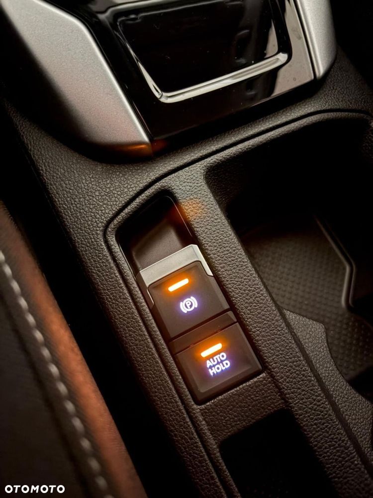 Volkswagen T-Roc - 26