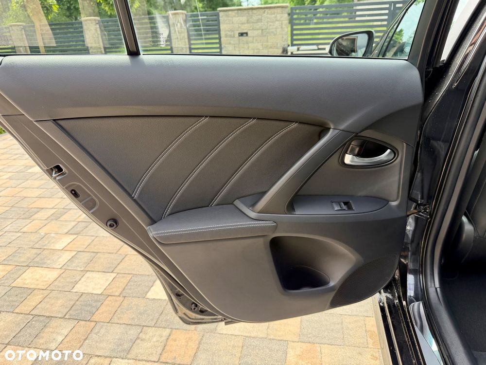 Toyota Avensis Touring Sports 1.8 Executive - 11