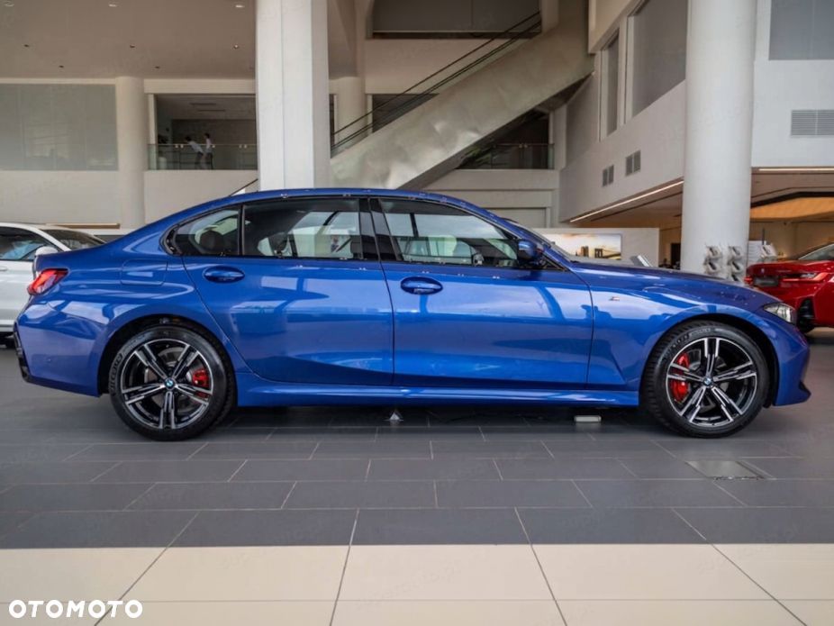 BMW Seria 3 330i xDrive M Sport sport - 3