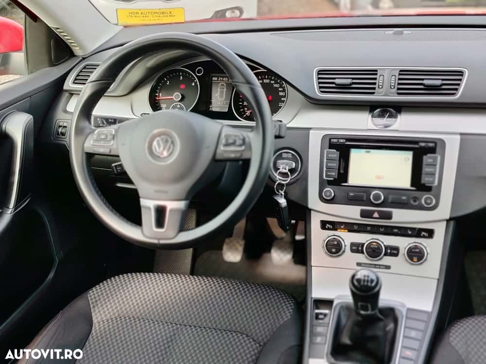 Volkswagen Passat 1.6 TDI BlueMotion Technology Comfortline - 8