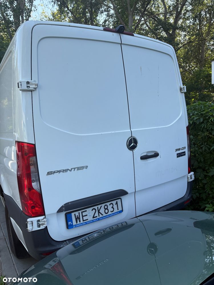 Mercedes-Benz Sprinter - 4