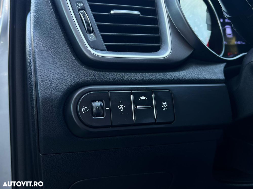 Kia Ceed 1.4 T-GDI Best - 21