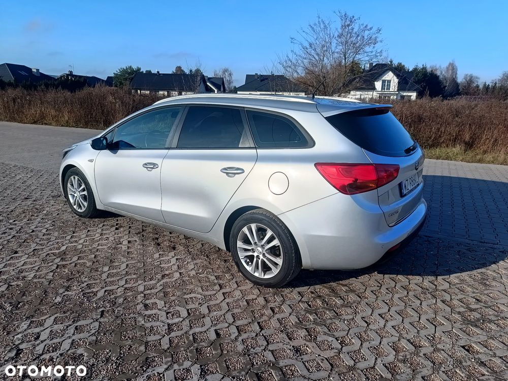 Kia Ceed - 7