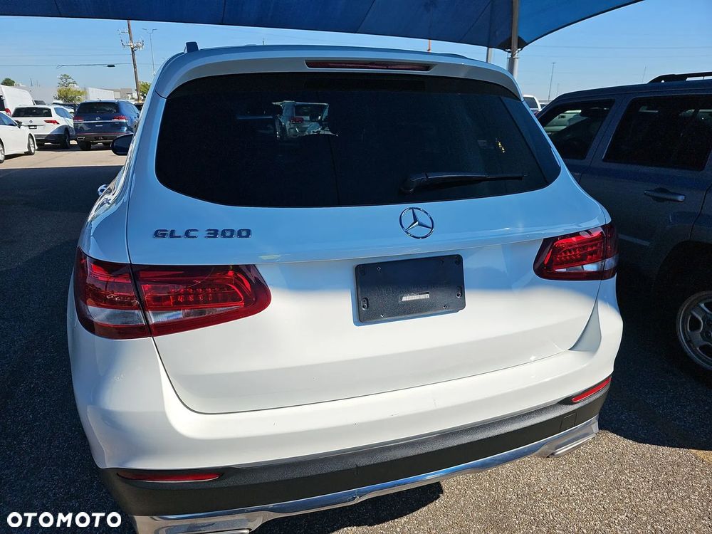 Mercedes-Benz GLC - 4