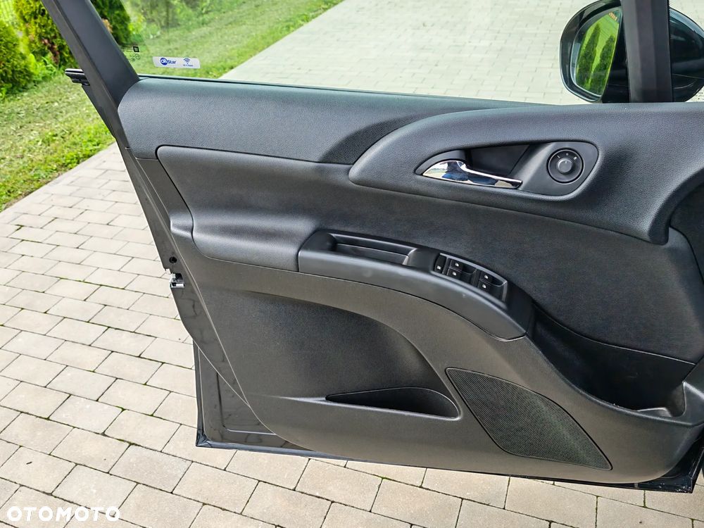Opel Meriva 1.4 T Cosmo - 19