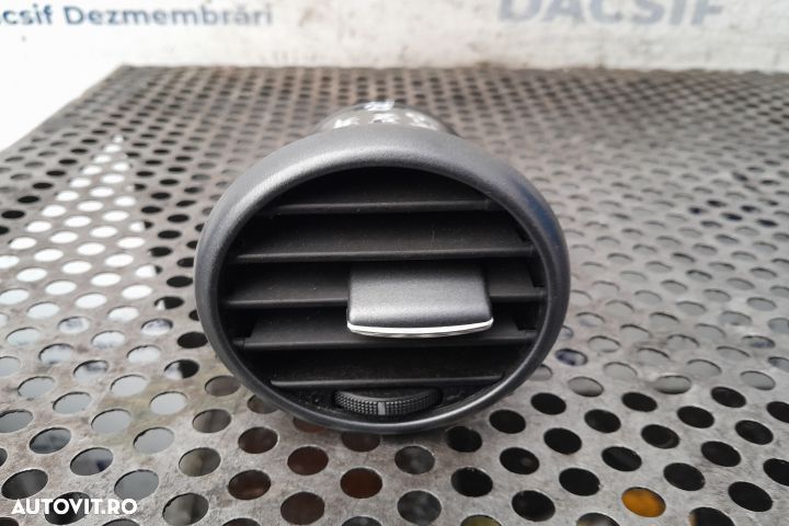 Grila ventilatie bord dreapta 1P0819203 Seat Leon 2 1P [2005 - 2009] - 4