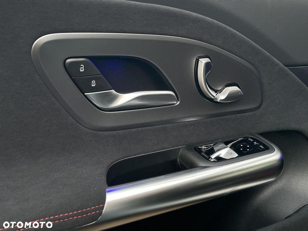 Mercedes-Benz CLA - 11