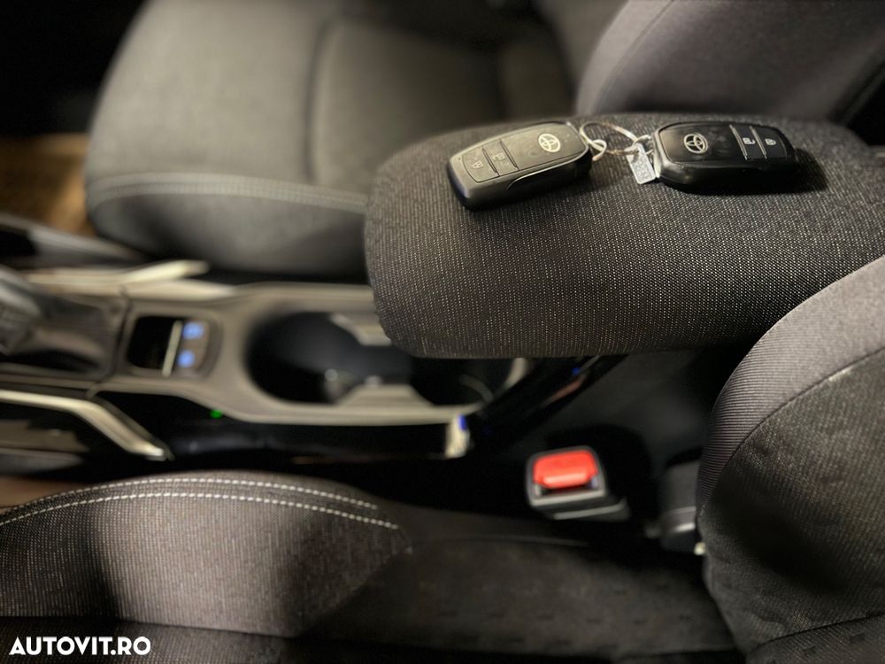 Toyota Corolla 1.8 Lounge - 17