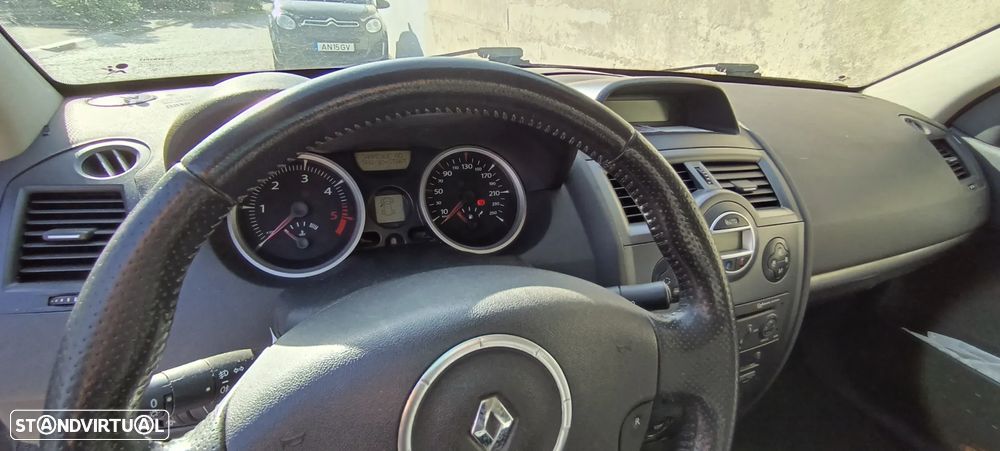 Renault Mégane - 5