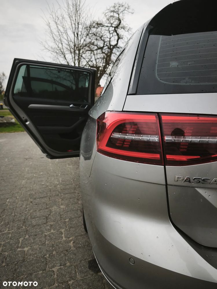 Volkswagen Passat 2.0 TDI SCR (BlueMotion Technology) Highline - 16