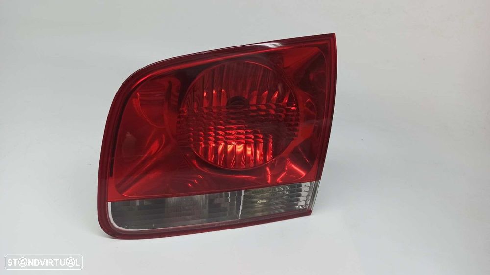 FAROLIM TRASEIRO DIREITO VOLKSWAGEN TOUAREG (7LA) TDI R5 - 10