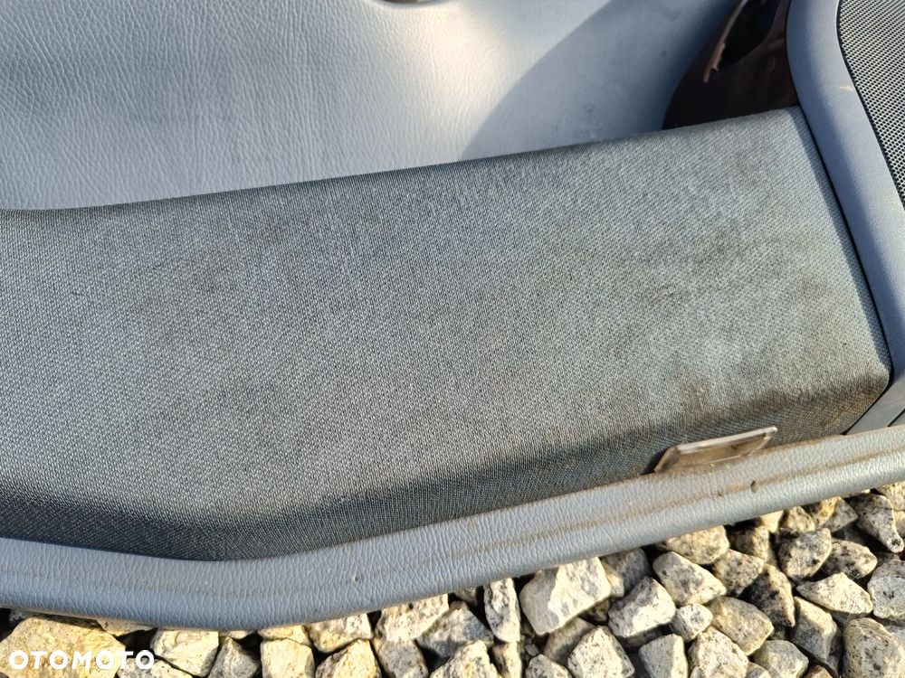 MERCEDES W203 BOCZEK TAPICERKA LEWY PRZÓD PRZEDNI EUROPA Niebieski - 3