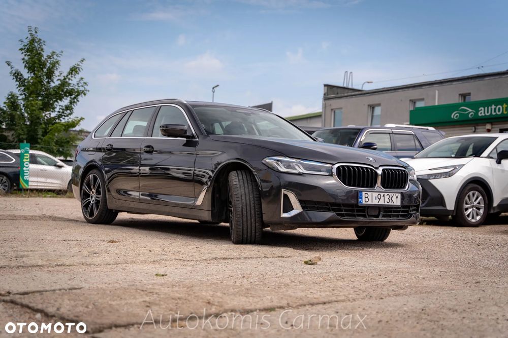 BMW Seria 5 530i xDrive Luxury Line - 4