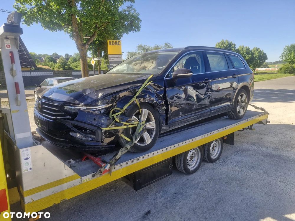 Volkswagen Passat 2.0 TDI SCR DSG Business - 1