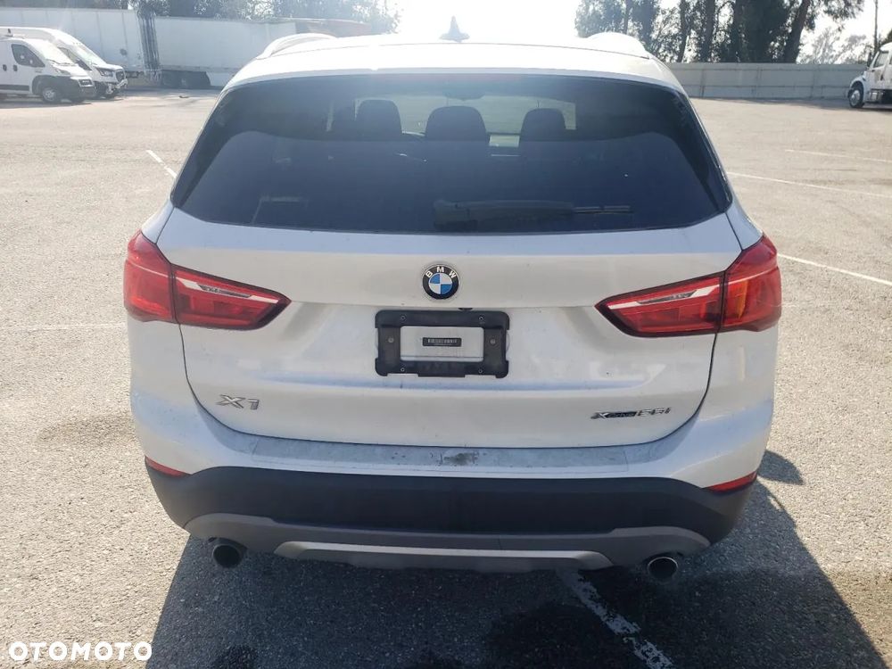 BMW X1 - 8