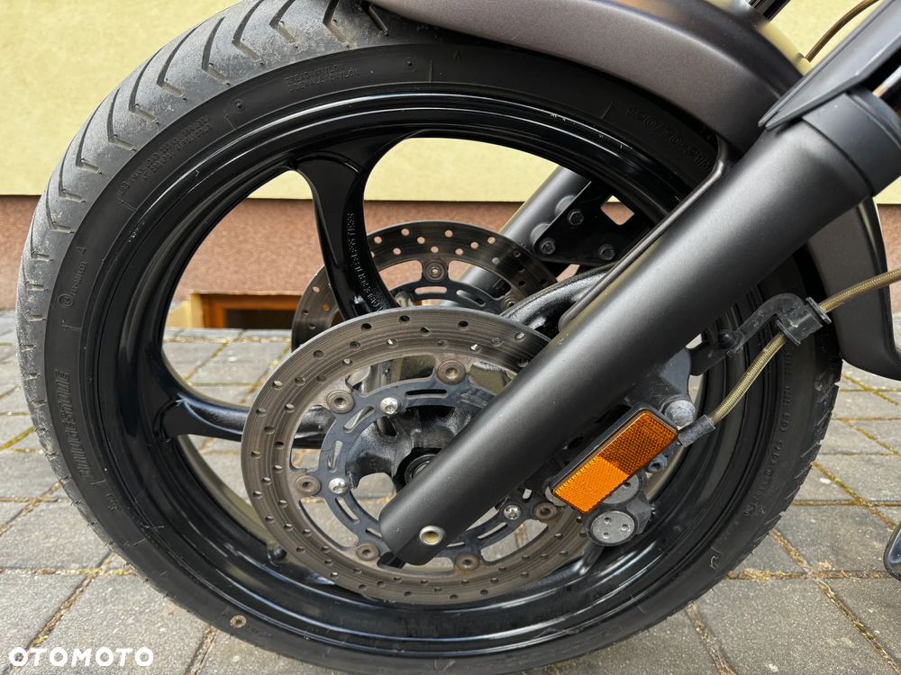 Yamaha Raider - 11