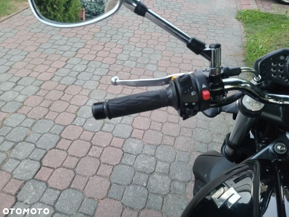 Suzuki Gladius - 32