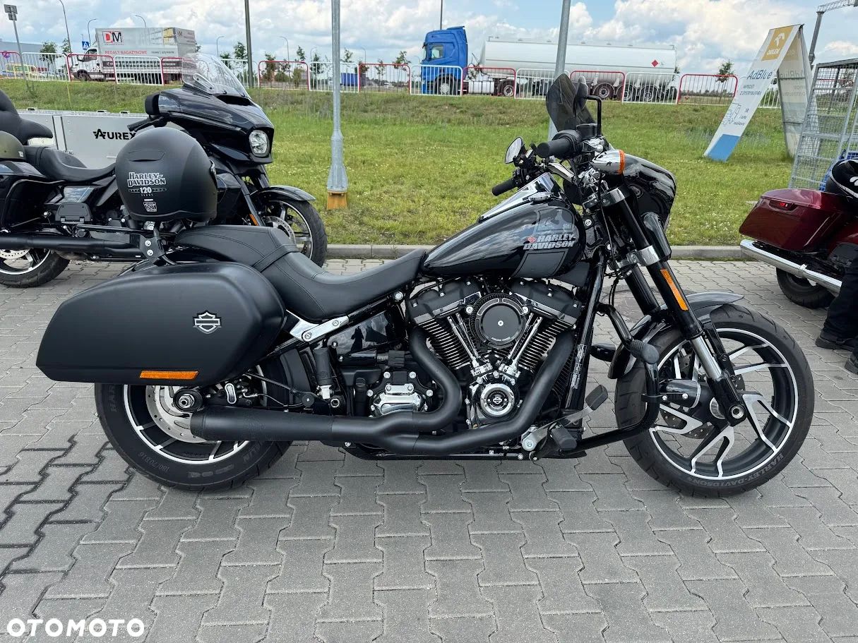 Harley-Davidson Softail Sport Glide - 1