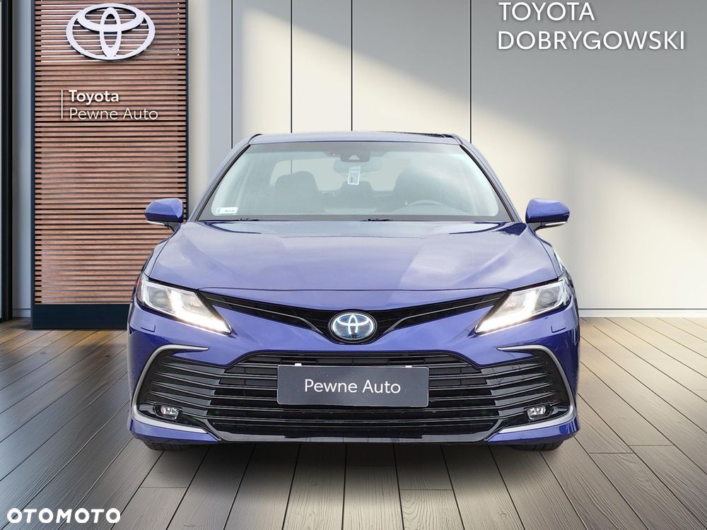 Toyota Camry - 8