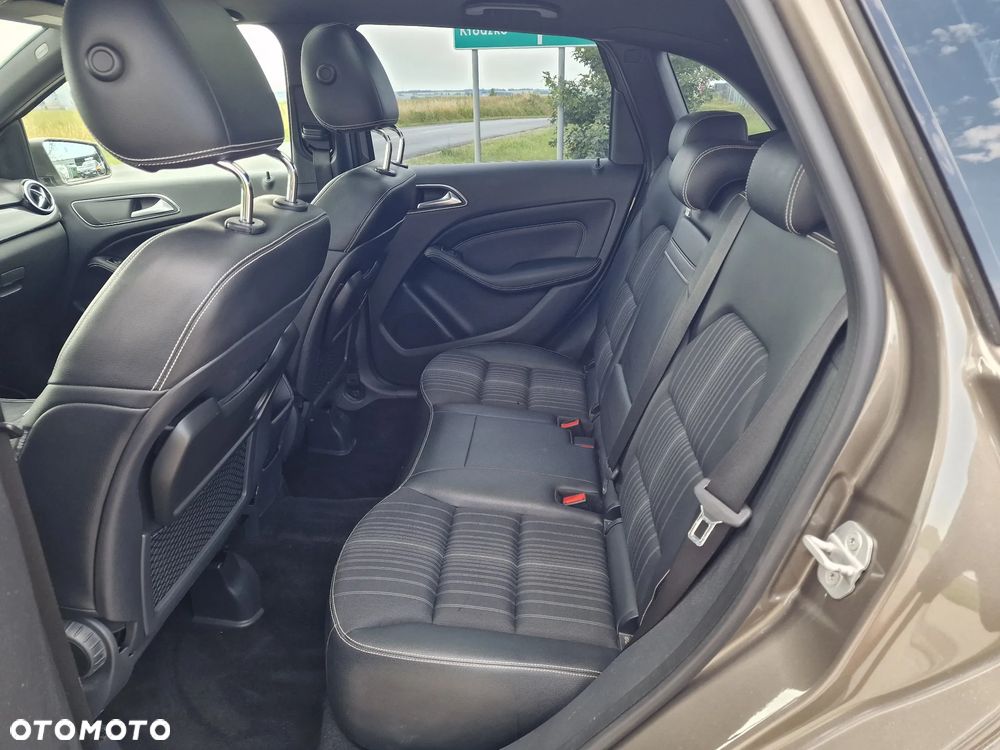 Mercedes-Benz Klasa B 200 CDI (BlueEFFICIENCY) 7G-DCT - 18
