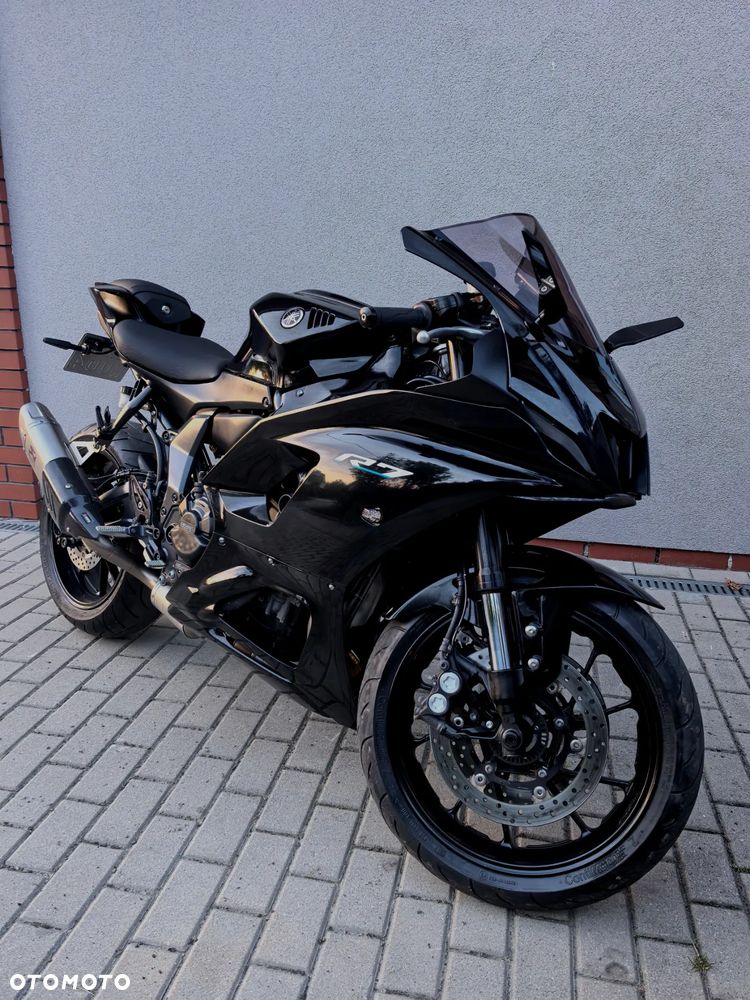 Yamaha R7 - 1