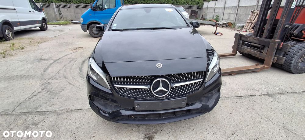 Mercedes-Benz Klasa A 160 d AMG Line - 3