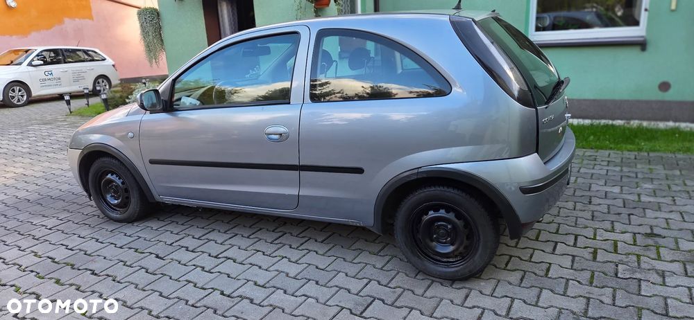 Opel Corsa 2004 photo 2