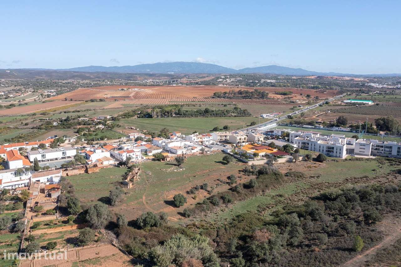 TERRENO COM POSSIBILIDADE DE CONSTRUÇÃO, ODIÁXERE - Grande imagem: 5/7