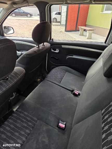 Dacia Logan 1.6 MPI Laureate - 7
