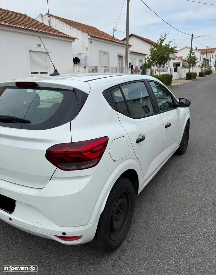 Dacia Sandero - 4