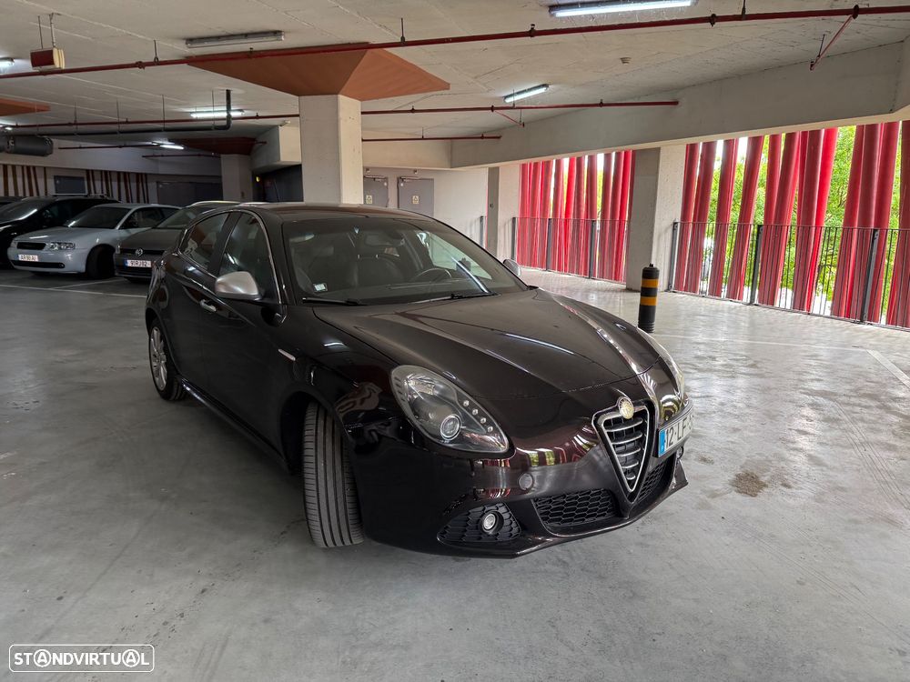 Alfa Romeo Giulietta 1.6 JTDM Veloce - 2