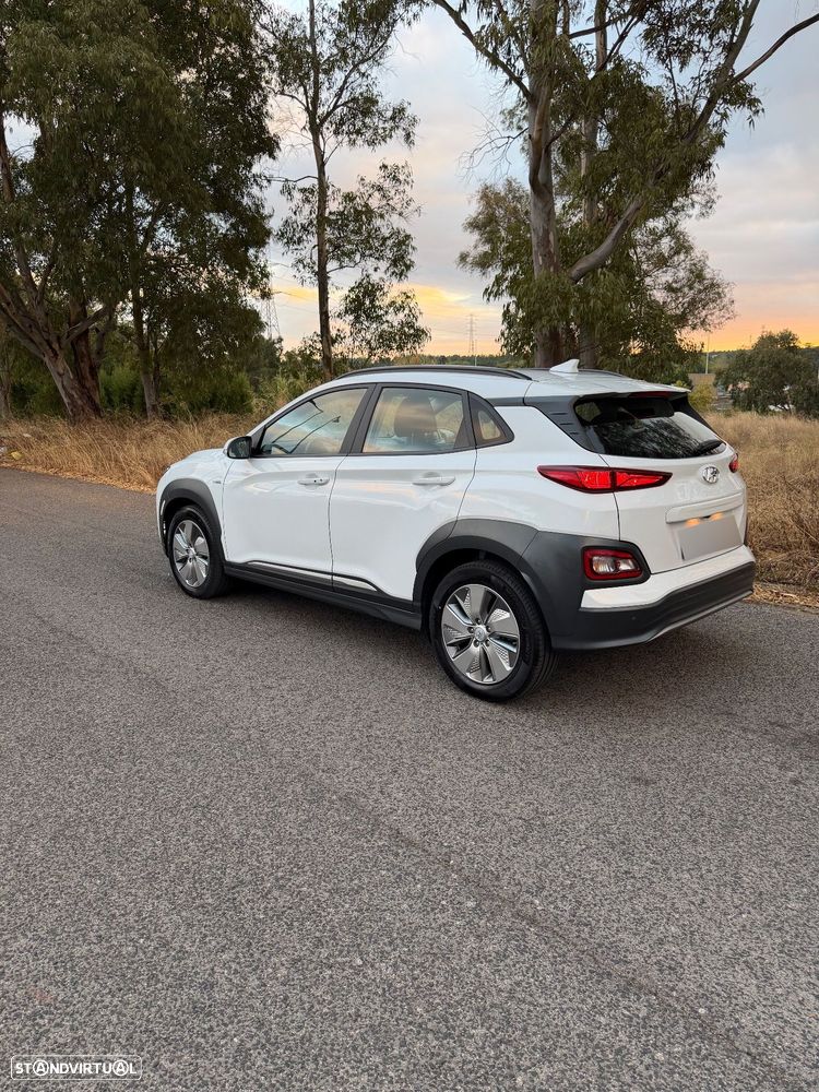 Hyundai Kauai EV 64.8 kWh Premium - 1